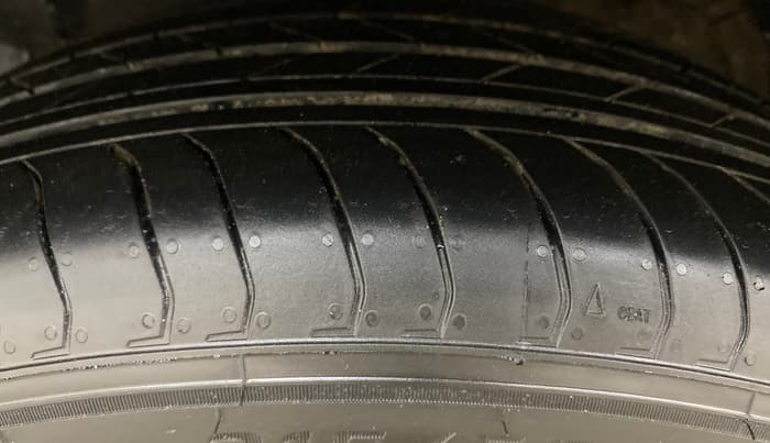 2022 MG HECTOR SHARP 1.5 PETROL CVT, Petrol, Automatic, 89,105 km, Left Front Tyre Tread