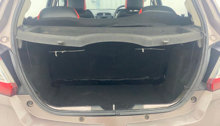 2016 Tata Tiago XZ PETROL, Petrol, Manual, 57,688 km, Boot Inside