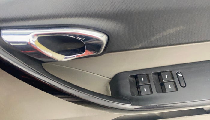 2016 Tata Tiago XZ PETROL, Petrol, Manual, 57,688 km, Driver Side Door Panels Control