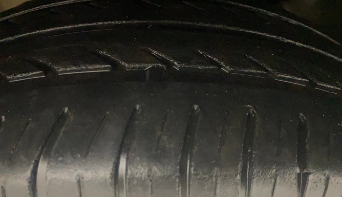 2016 Tata Tiago XZ PETROL, Petrol, Manual, 57,688 km, Left Front Tyre Tread