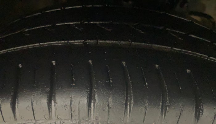 2016 Tata Tiago XZ PETROL, Petrol, Manual, 57,688 km, Right Front Tyre Tread