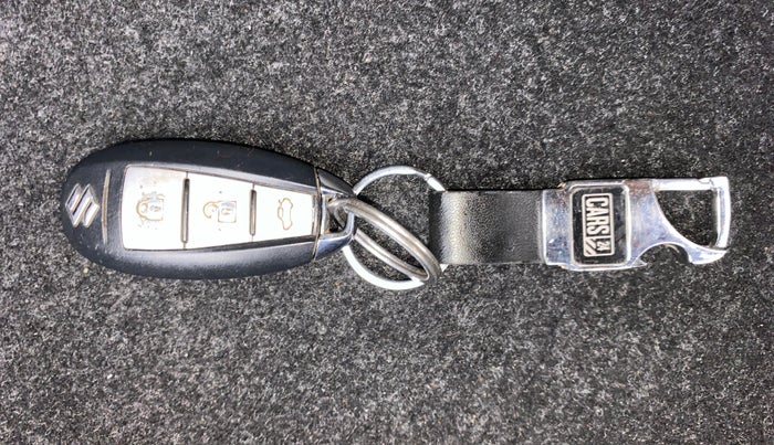 2018 Maruti Ciaz ALPHA 1.5 SHVS PETROL, Petrol, Manual, 43,109 km, Key Close Up