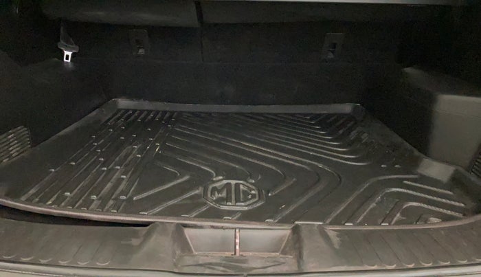 2020 MG HECTOR SHARP 2.0 DIESEL, Diesel, Manual, 72,177 km, Boot Inside