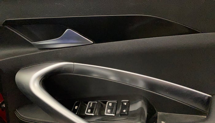 2020 MG HECTOR SHARP 2.0 DIESEL, Diesel, Manual, 72,177 km, Driver Side Door Panels Control