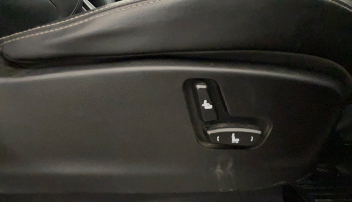 2020 MG HECTOR SHARP 2.0 DIESEL, Diesel, Manual, 72,177 km, Driver Side Adjustment Panel