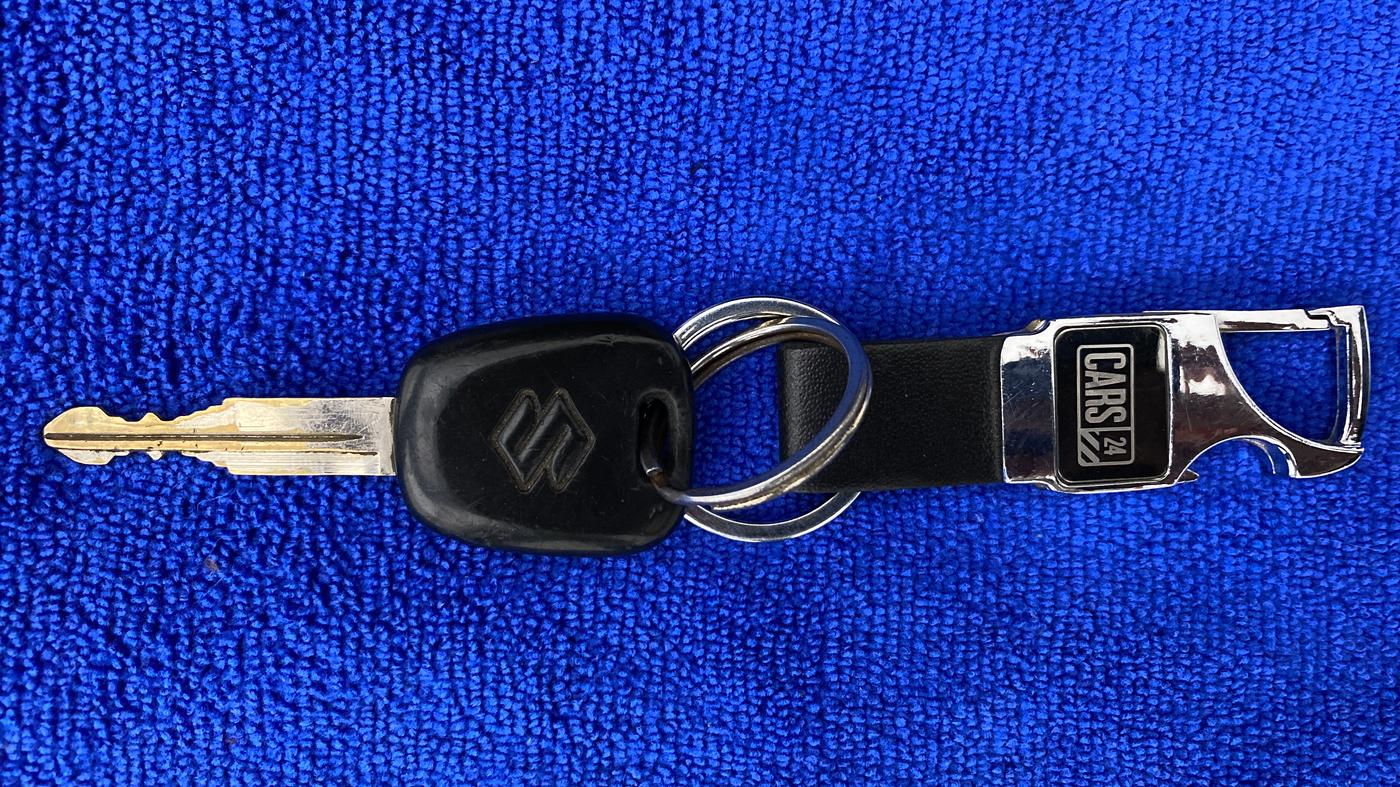 2018 Maruti Alto K10 VXI, CNG, Manual, 35,872 km, Key Close Up