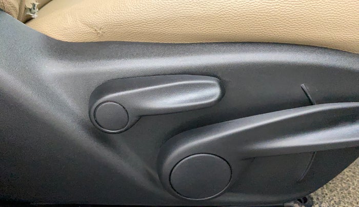 2019 Jeep Compass SPORT 1.4 PETROL, Petrol, Manual, 41,562 km, Driver Side Adjustment Panel