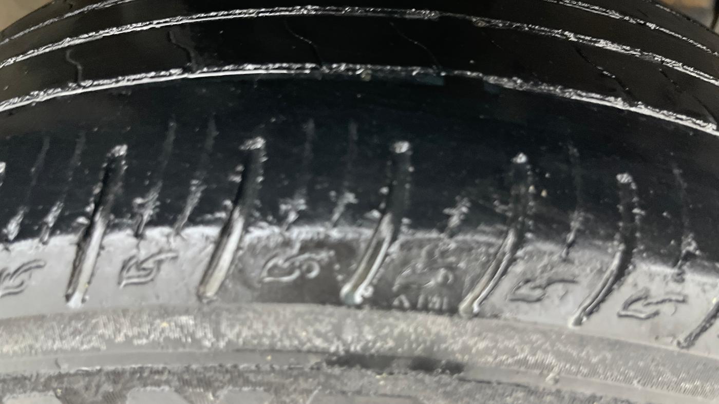 2018 Maruti Vitara Brezza ZDI, Diesel, Manual, 71,618 km, Right Front Tyre Tread