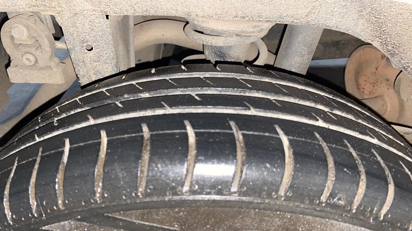 2017 Maruti Alto K10 VXI (O) AMT, Petrol, Automatic, 1,24,610 km, Right Rear Tyre Tread