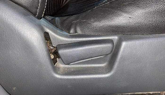 2017 Maruti Alto K10 VXI (O) AMT, Petrol, Automatic, 1,24,610 km, Driver Side Adjustment Panel