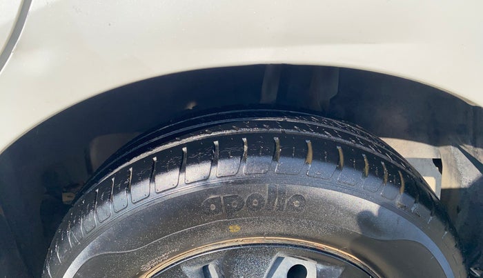 2019 Maruti Swift VXI AMT, Petrol, Automatic, 57,362 km, Left Rear Tyre Tread