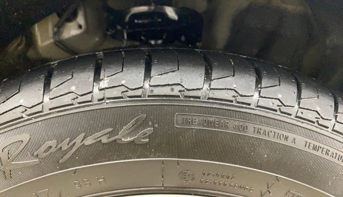 2022 KIA SELTOS HTX 1.5 DIESEL AT, Diesel, Automatic, 93,379 km, Right Front Tyre Tread