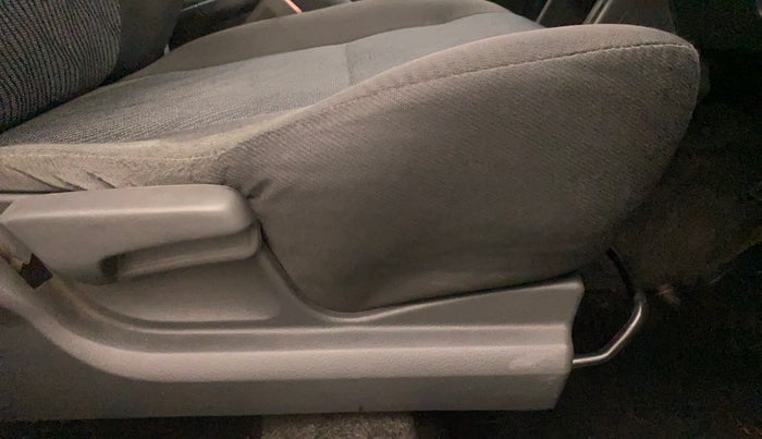 2010 Maruti Swift VXI, Petrol, Manual, 83,343 km, Driver Side Adjustment Panel