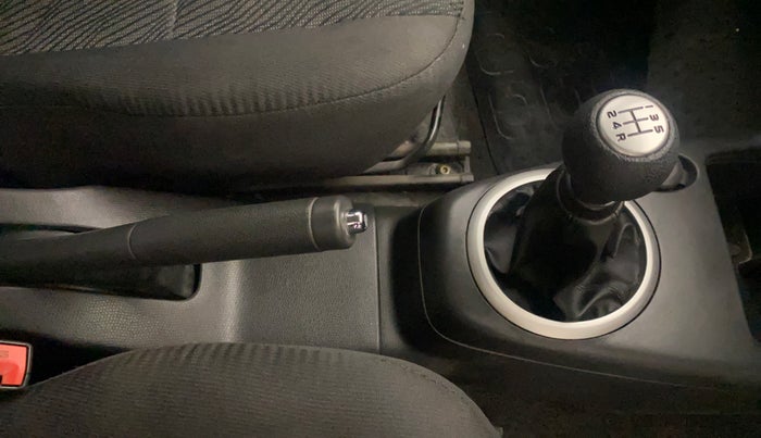 2010 Maruti Swift VXI, Petrol, Manual, 83,343 km, Gear Lever