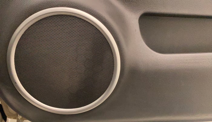 2010 Maruti Swift VXI, Petrol, Manual, 83,343 km, Speaker