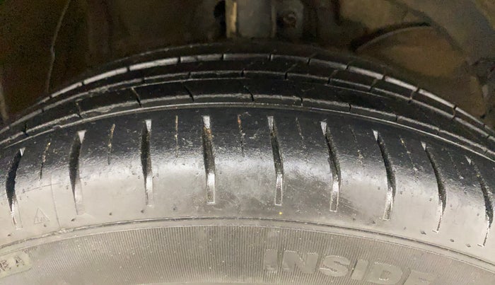 2023 Maruti FRONX ALPHA 1.0L TURBO 6 AT, Petrol, Automatic, 60,385 km, Right Front Tyre Tread