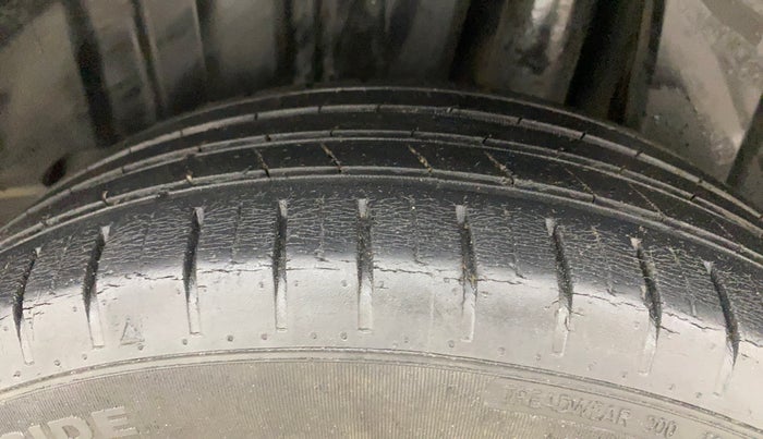 2023 Maruti FRONX ALPHA 1.0L TURBO 6 AT, Petrol, Automatic, 60,385 km, Left Rear Tyre Tread