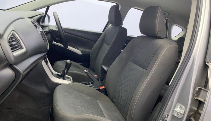 2016 Maruti S Cross ZETA 1.3, Diesel, Manual, 98,633 km, Right Side Front Door Cabin