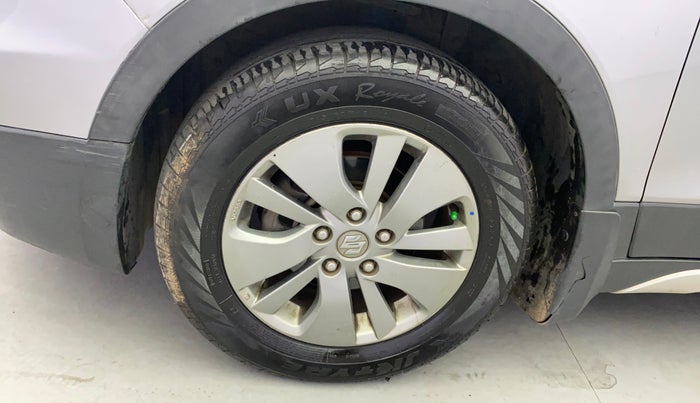 2016 Maruti S Cross ZETA 1.3, Diesel, Manual, 98,633 km, Left Front Wheel