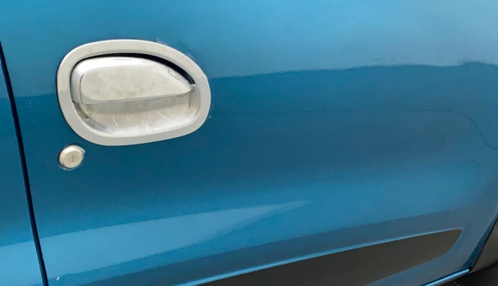 2020 Renault Kwid RXT 0.8, Petrol, Manual, 38,082 km, Driver-side door - Minor scratches