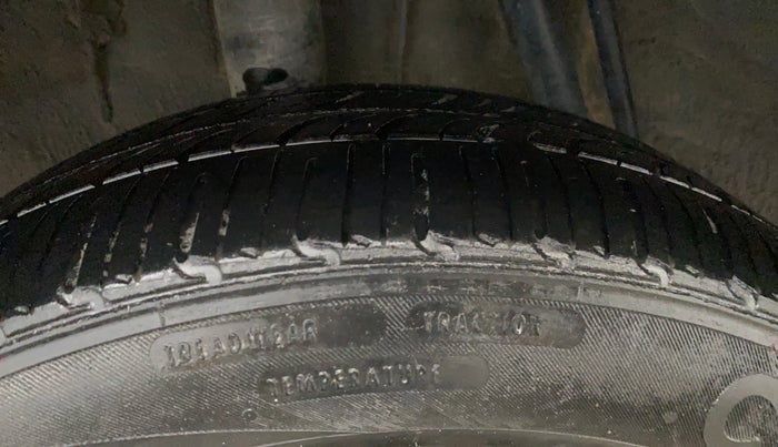 2020 Renault Kwid RXL, Petrol, Manual, 97,788 km, Right Rear Tyre Tread