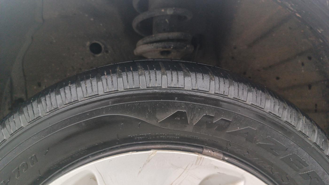 2012 Maruti Wagon R 1.0 VXI, Petrol, Manual, 33,009 km, Left Front Tyre Tread