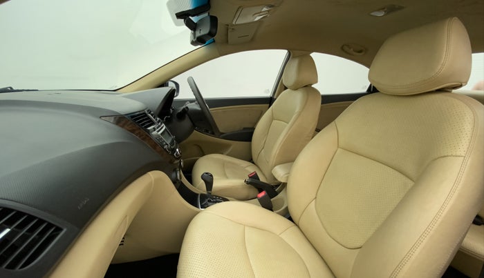 2014 Hyundai Verna FLUIDIC 1.6 CRDI SX AT, Diesel, Automatic, 55,206 km, Right Side Front Door Cabin