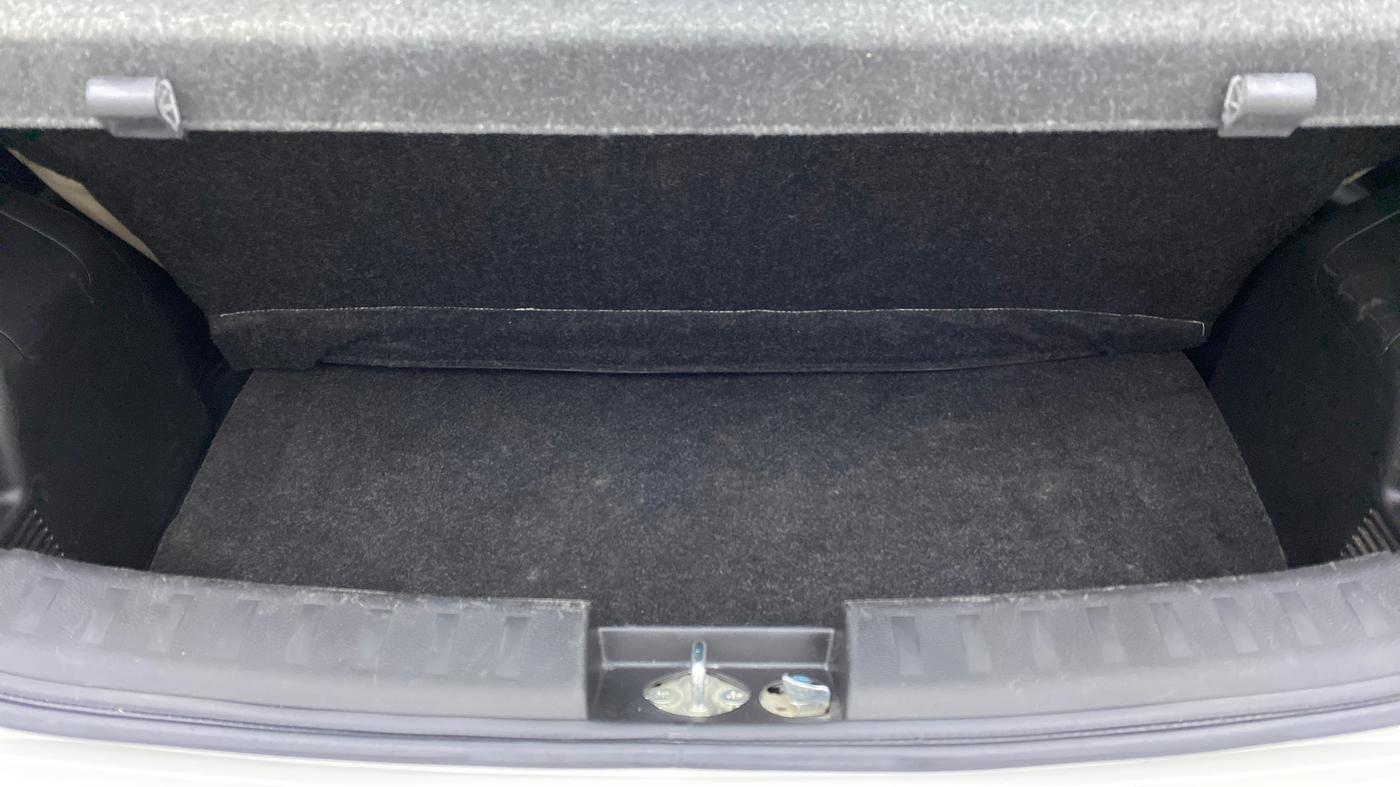 2014 Maruti Swift VXI D, Petrol, Manual, 80,474 km, Boot Inside