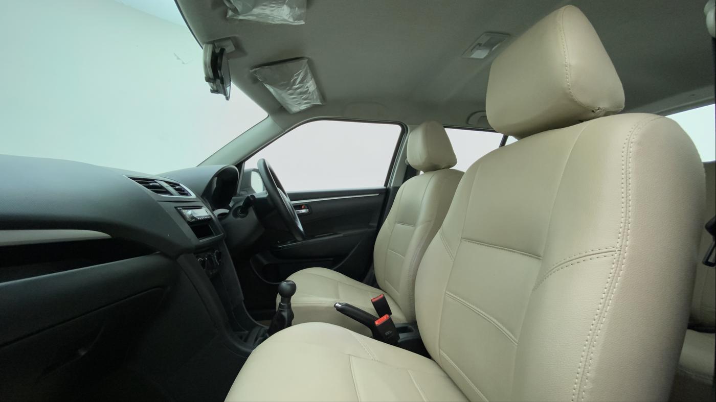 2014 Maruti Swift VXI D, Petrol, Manual, 80,474 km, Right Side Front Door Cabin