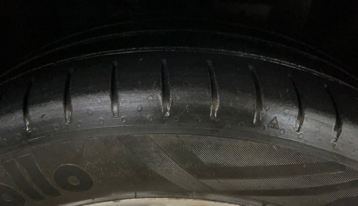 2018 Ford Ecosport TITANIUM 1.5L PETROL, Petrol, Manual, 41,235 km, Right Front Tyre Tread