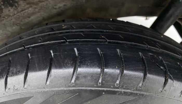 2012 Maruti Wagon R 1.0 LXI CNG, CNG, Manual, 87,844 km, Left Rear Tyre Tread