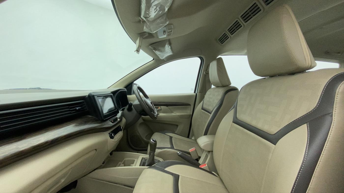 2019 Maruti Ertiga ZXI+ SHVS, Petrol, Manual, 58,577 km, Right Side Front Door Cabin