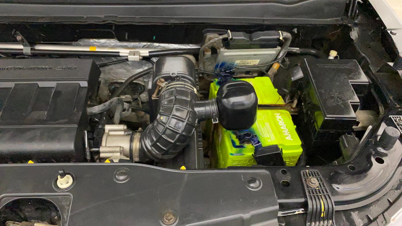 2019 Mahindra KUV 100 NXT K6+ P 6 STR, Petrol, Manual, 44,006 km, Engine View - Left