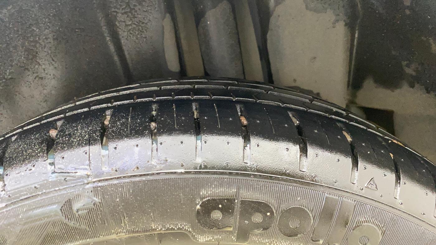 2021 Maruti Ciaz ALPHA 1.5 SHVS PETROL, Petrol, Manual, 64,679 km, Left Rear Tyre Tread