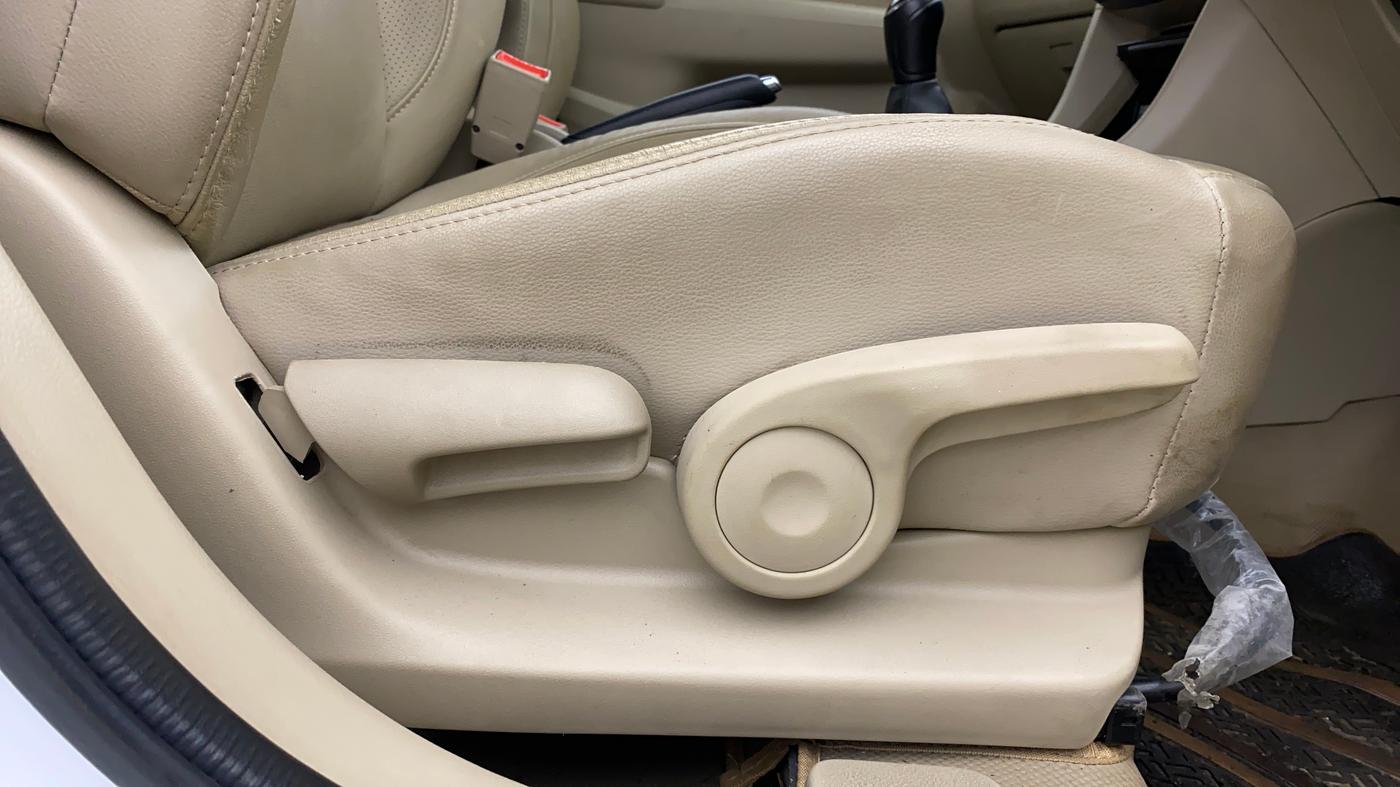 2021 Maruti Ciaz ALPHA 1.5 SHVS PETROL, Petrol, Manual, 64,679 km, Driver Side Adjustment Panel