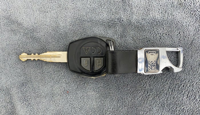 2019 Maruti Swift VXI AMT, CNG, Automatic, 37,541 km, Key Close Up
