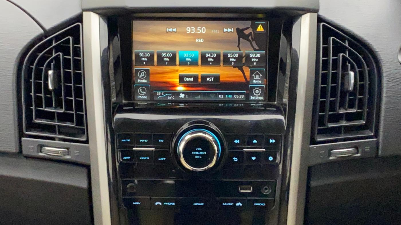 2018 Mahindra XUV500 W7 AT, Diesel, Automatic, 82,113 km, Infotainment System