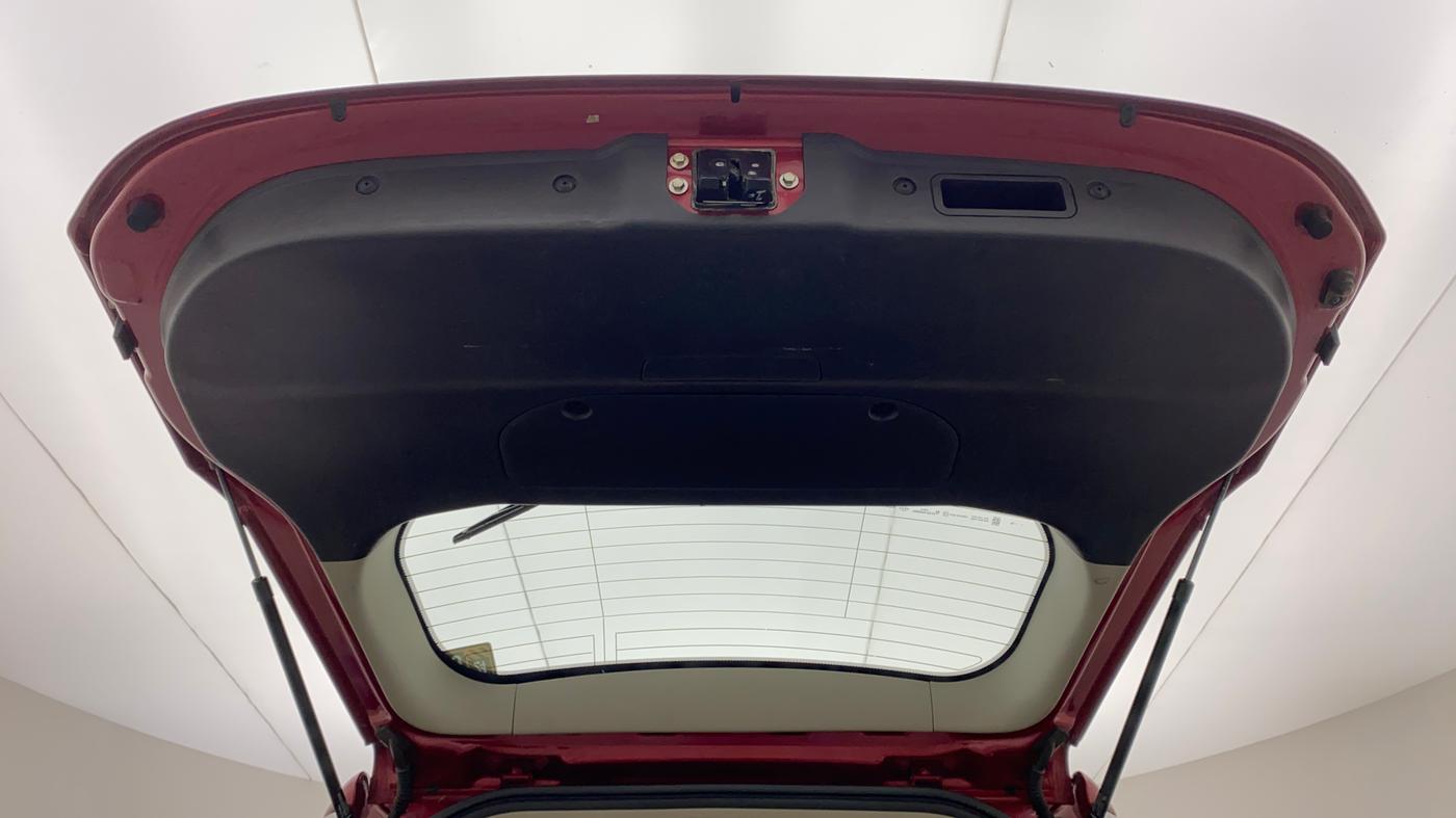 2018 Mahindra XUV500 W7 AT, Diesel, Automatic, 82,113 km, Boot Door Open