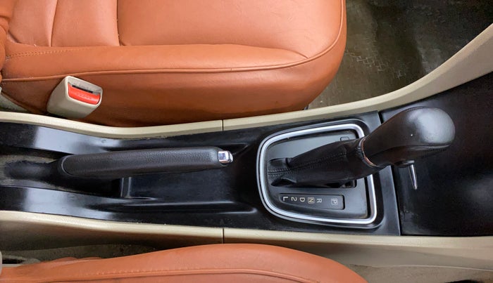 2017 Maruti Ciaz DELTA 1.4 AT PETROL, Petrol, Automatic, 1,21,537 km, Gear Lever