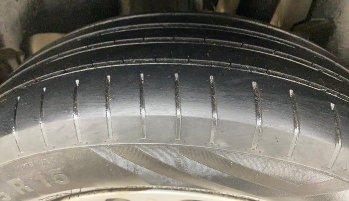 2022 Maruti Swift ZXI, Petrol, Manual, 39,211 km, Left Rear Tyre Tread
