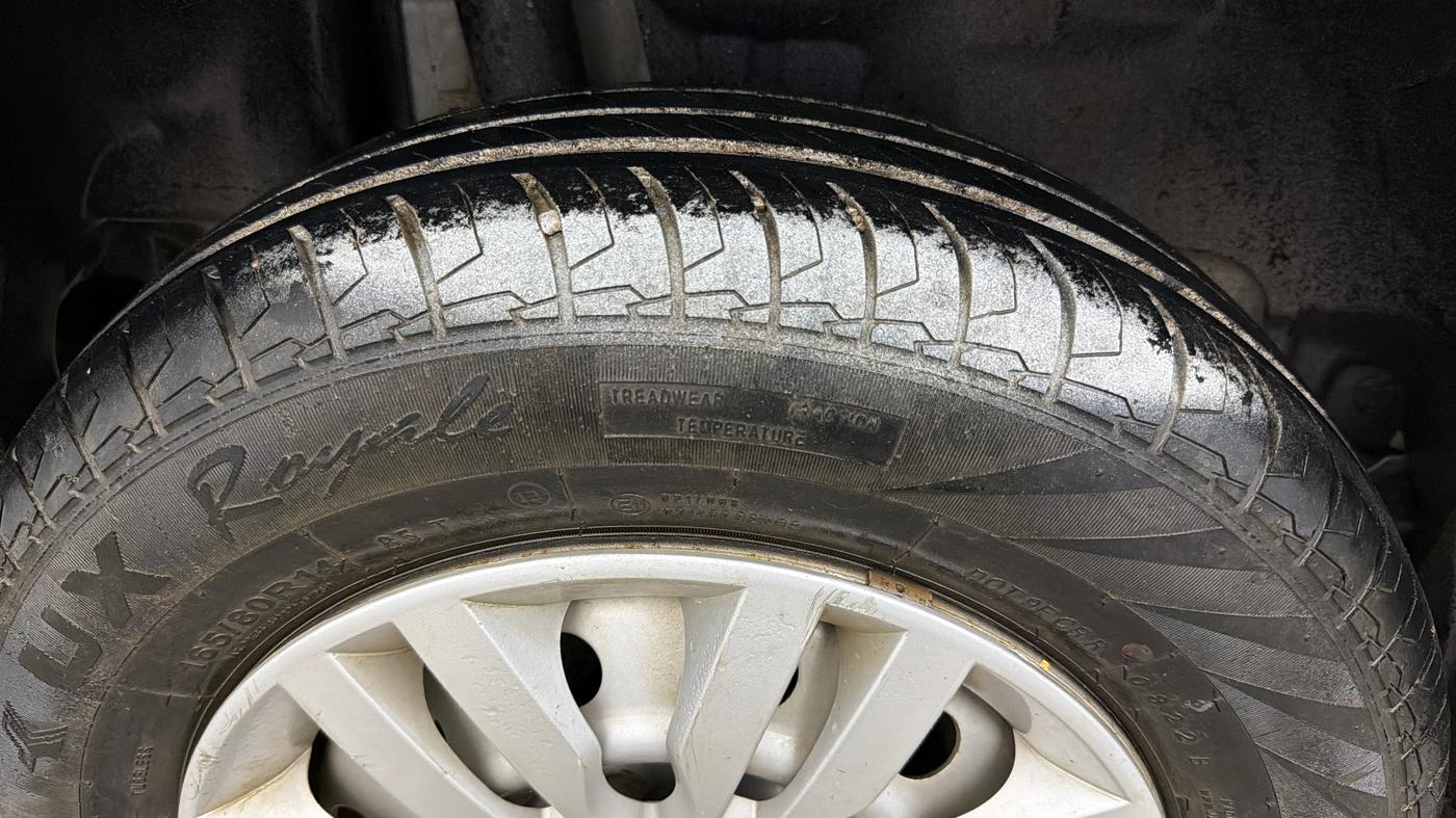 2022 Maruti Swift LXI, Petrol, Manual, 26,708 km, Right Rear Tyre Tread
