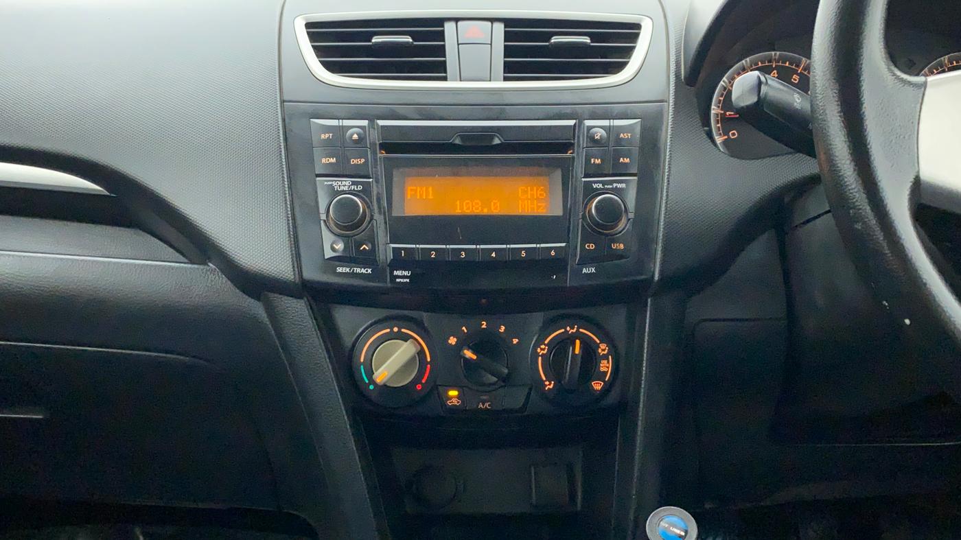 2017 Maruti Swift VXI D, Petrol, Manual, 44,710 km, Air Conditioner