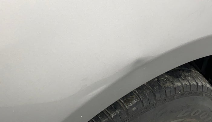 2017 Maruti Swift VXI D, Petrol, Manual, 44,710 km, Right fender - Slightly dented