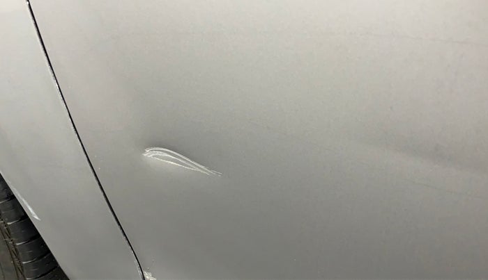 2017 Maruti Swift VXI D, Petrol, Manual, 44,710 km, Front passenger door - Slightly dented