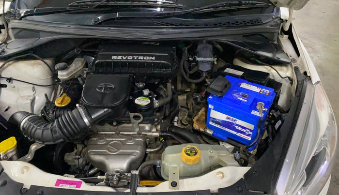 2017 Tata Tiago XT PETROL, Petrol, Manual, 45,432 km, Engine View - Left