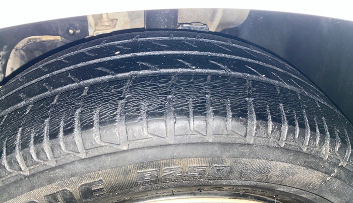 2017 Tata Tiago XT PETROL, Petrol, Manual, 45,432 km, Left Front Tyre Tread