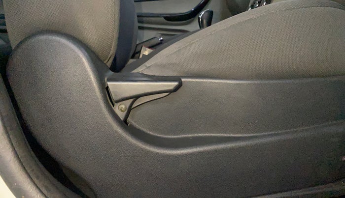 2017 Tata Tiago XT PETROL, Petrol, Manual, 45,432 km, Driver Side Adjustment Panel