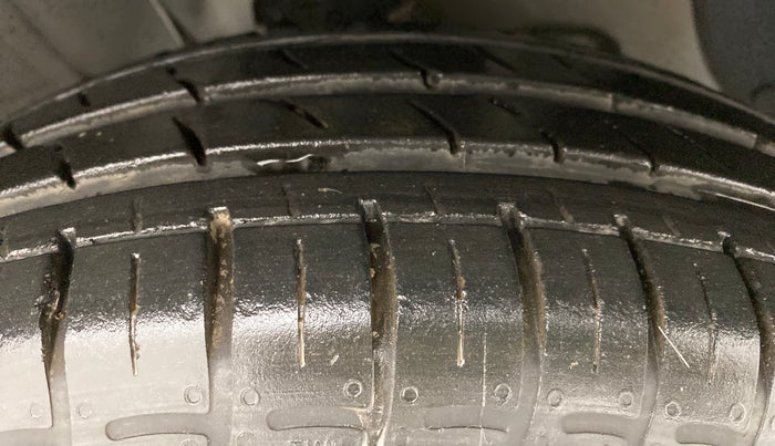 2022 Hyundai AURA S 1.2, Petrol, Manual, 9,309 km, Right Front Tyre Tread