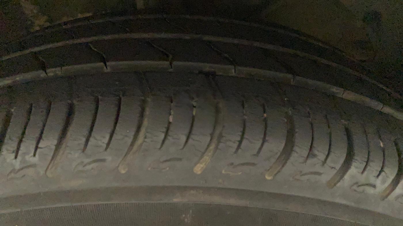 2019 Maruti Baleno DELTA PETROL 1.2, Petrol, Manual, 24,441 km, Right Front Tyre Tread