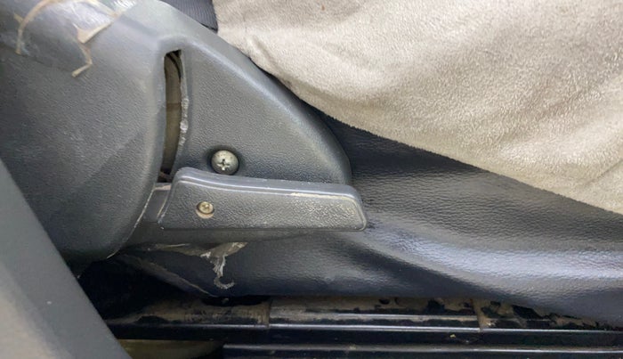 2018 Maruti Alto 800 LXI, Petrol, Manual, 89,853 km, Driver Side Adjustment Panel